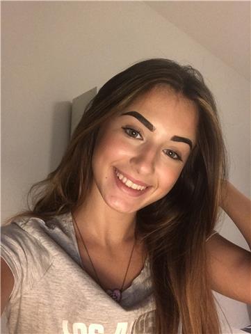 Studentessa al terzo anno di liceo linguistico offre ripetizioni di spagnolo ad alunni di scuole medie e del primo biennio di liceo e scuole superiori. No perditempo