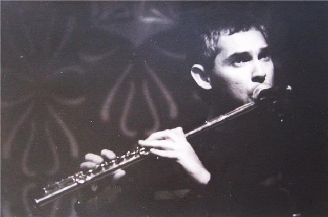 Clases de flauta travesera en madrid prácticas y divertidas. titulado como profesor de flauta de conservatorio con 17 años de exp