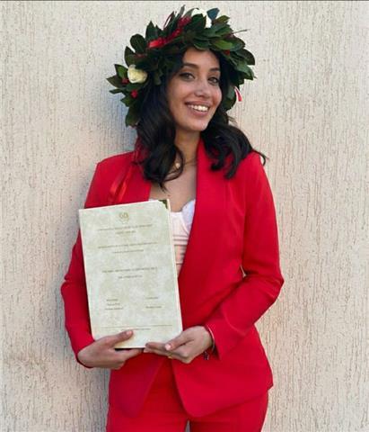 Ragazza laureata in Lettere Moderne offre lezioni di Italiano, Storia, Geografia e Latino a ragazzi/e di scuole medie e superiori