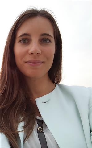Profesora de química ofrece clases a alumnos de ESO, Bachillerato o Carrera