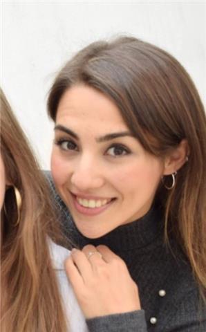 Doy clases de matemáticas, historia.. anteriormente he dado clases particulares a niños de primaria de ingles y matemáticas