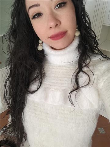 Laureanda in Medicina e Chirurgia, con maturità Scientifica offre lezioni private di biologia, chimica, matematica, fisica, italiano e latino