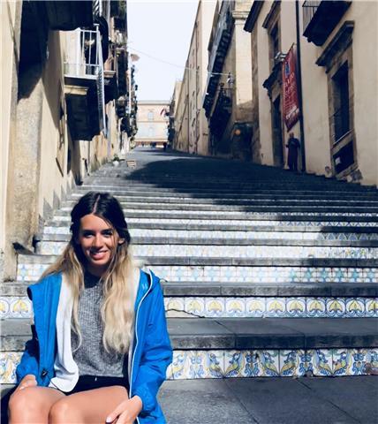 Studentessa di giurisprudenza disponibile per ripetizioni e aiuto allo studio