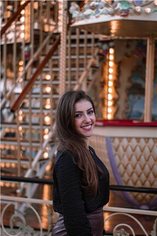Hola! Mi nombre es Ángela y doy clases económicas de todas las asignaturas