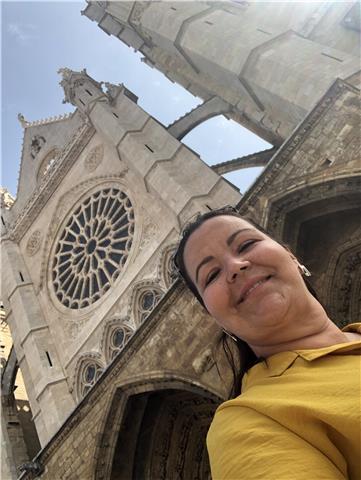 Profesora de piano y lenguaje musical graduada de la universidad de las artes de cuba ofrece clases presenciales u online en Leon a niños y adultos