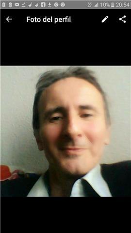 Profesor de inglés nativo canadiense doy clases online de conversación, preparo para exámenes Cambridge, Aptis, ayuda escolar. Muy buenas resultados en preparar alumnos para certificarse niveles b2 y c1 en Aptis. Referencias disponibles para los interesad