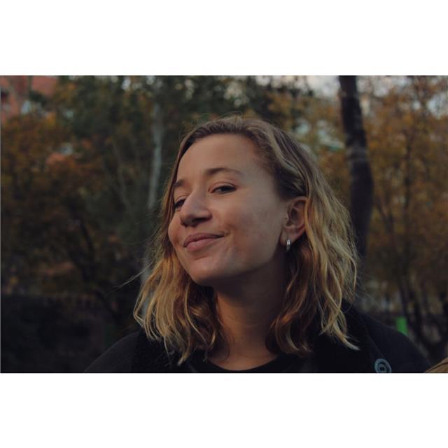 Profesora de inglés, con título de bilingüismo. Clases de conversación y fonética