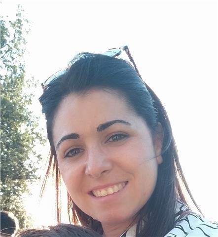 Laureata in storia dell'arte impartisce lezioni nelle materie umanistiche per studenti di ogni grado di istruzione e per gli universitari