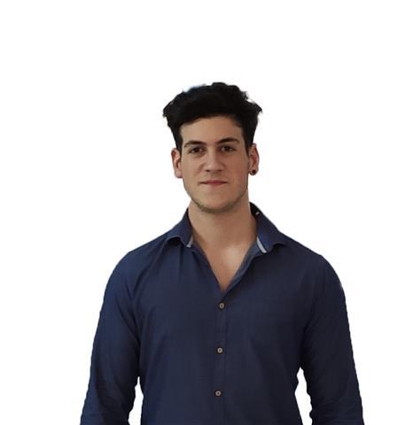Neodiplomato appassionato di informatica e dell'insegnamento, giovane ma con tanta voglia di insegnare