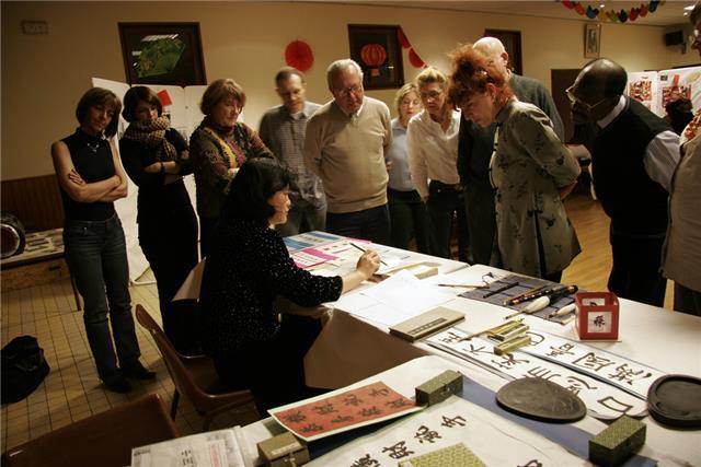 Découverte de la calligraphie chinoise et du pliage