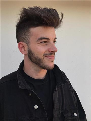 Profesor de inglés nativo ofrece clases particulares por la mañana para todo tipo de niveles. a domicilio y online