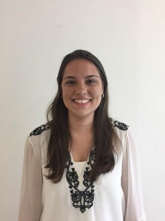 Me recibí de ingeniera industrial en buenos aires y doy clases particulares para enseñar a niños/as matematicas de una manera diferente y divertida!