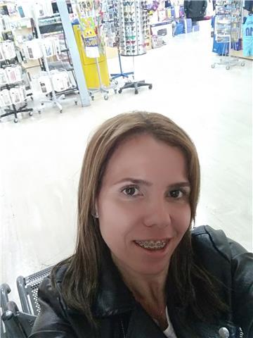 Hola.. soy profesora de lengua española y literatura.. con Magister en lingüística.. ofrezco mi servicio profesional para apoyarte con tus clases