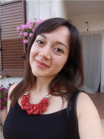 Laureata in Lingue e Culture straniere. Insegno Italiano, storia, geografia per bambini, ragazzi e adulti stranieri