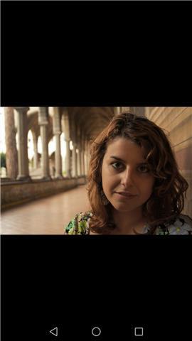 Ragazza diplomata con 100/100 al livello classico offre ripetizioni ed aiuto compiti ambito umanistico