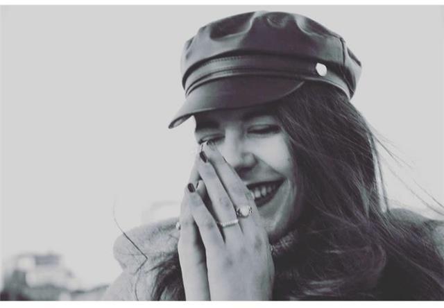 Buongiorno a tutti, mi chiamo simona e ho 20 anni. ho frequentato e terminato l'anno scorso il liceo scientifico e attualmente sto studiando all'università. sono disponibile a svolgere lezioni per aiutarvi nel vostro percorso scolastico!