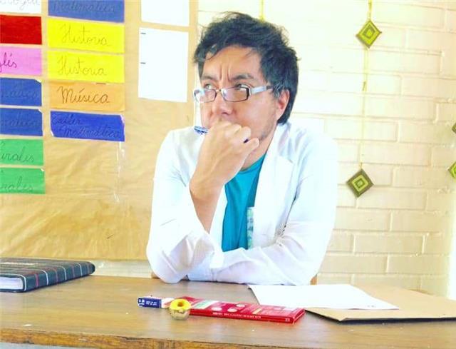 Clases de matemática a estudiantes de enseñanzas básicas