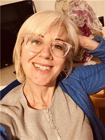 Insegnante di lingua inglese offre ripetizioni ad alunni di tutti i livelli