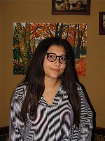 Studentessa liceale, ottima preparazione in chimica, fino al quarto anno