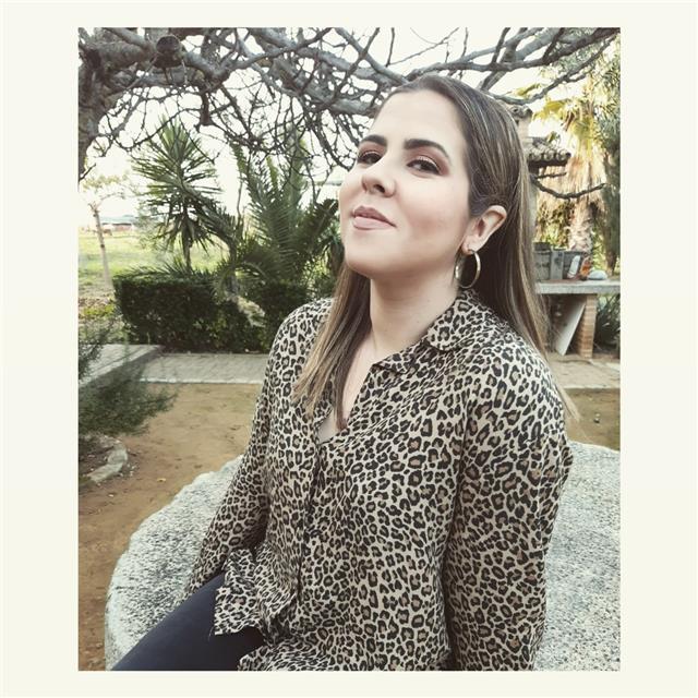 Doy clases de nivel primaria y de inglés