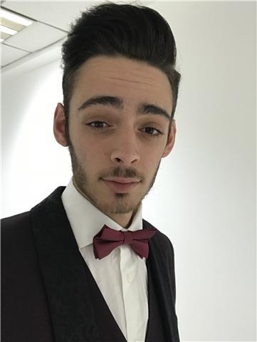 Laureando in fisica applicata presso la NCEPU di Pechino, offre ripetizioni di matematica, fisica e cinese (fino a livello C2)