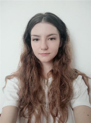 Studentessa offre ripetizioni per ragazzi