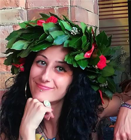 Laureata in lingue orientali e occidentali e laureanda in lingue e culture letterarie impartisce lezioni di grammatica, cultura, lingua e letteratura spagnola. Livello DELE e C2, esperienza Erasmus in Spagna