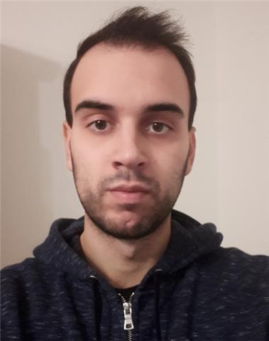Sono un ragioniere informatico che offre lezioni a studenti o chiunque voglia imparare o approfondire in tema informatico
