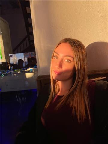 Estudiante de relaciones laborales y recursos humanos da clases de todas las materias a niveles de primaria y e.s.o, título b1 de inglés, últimos estudios bachillerato