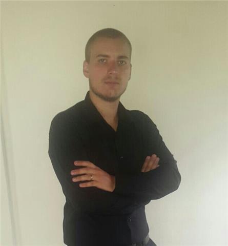 Profesor de francés nativo ofrece dar clases particulares o en grupo a todo tipo de publico