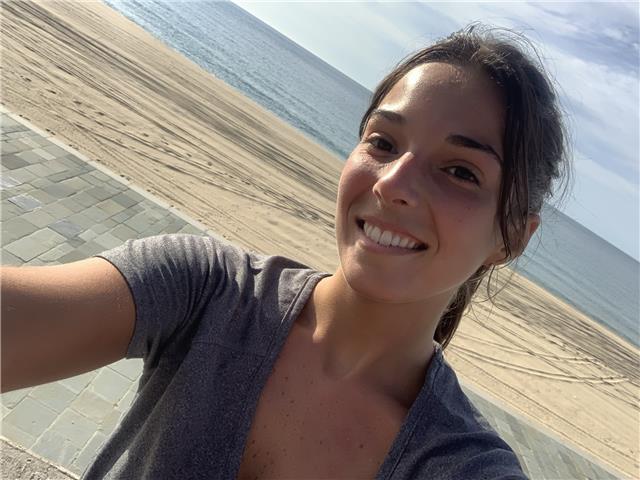 Soy una persona responsable y comprometida. me caracterizo por la pasión por las actividades que hago. voy a darle clases a niños de primaria