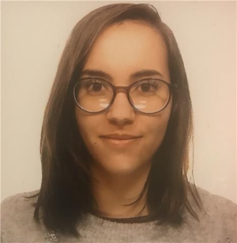 Profesora de francés, tengo un nivel alto y he vivido varios meses en francia, concretamente en toulouse