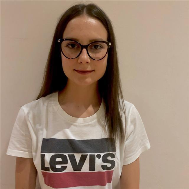 Studentessa universitaria di Biostatistica avente laurea triennale in Matematica Applicata