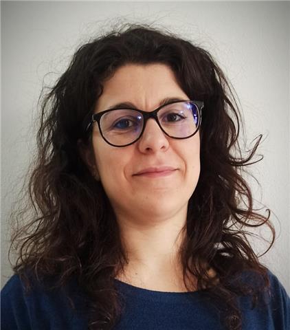 Impartisco lezioni e ripetizioni di italiano a bambini e ragazzi dalla primaria alle superiori, aiuto nello svolgere i compiti a casa. Zona Pistoia e limitrofe. Possibilità di lezioni a domicilio oppure online