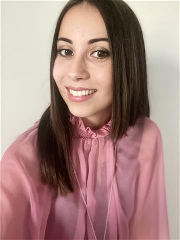 Laureanda in scienze biologiche offre ripetizioni e aiuto compiti per varie materie scientifiche. 
amo aiutare gli altri e amo trasmettere la mia grande passione per la chimica e la biologia.
non esitate a contattarmi, vi aiuterò a guardare lo studio con 