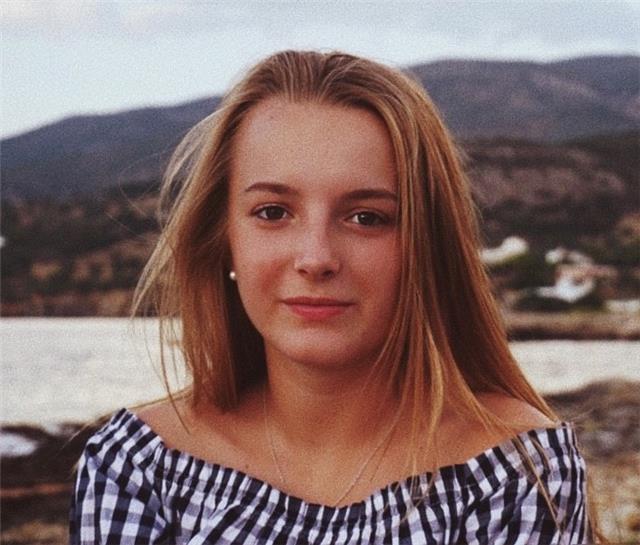 Profesora de francés nativa que se ofrece a dar clases en Barcelona. Soy una persona muy organizada, responsable, paciente y comprometida con mi trabajo