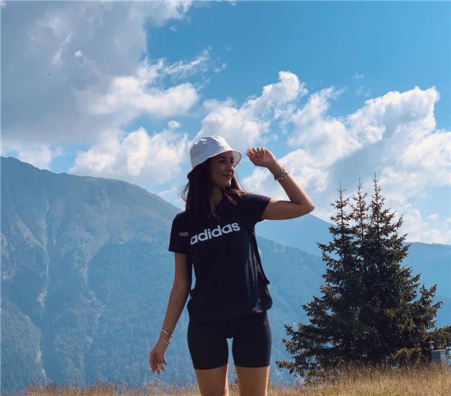 Offro aiuto compiti per ragazzi di elementari e medie in lingue e materie umanistiche