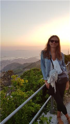 Aiuto compiti e lezioni private per studenti delle scuole elementari e medie