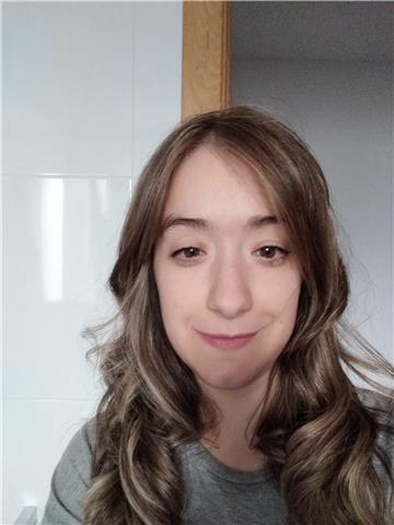 Soy profesora de educación primaria y doy clases hasta los 18 años