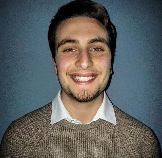 Insegnante fluente in inglese offre ripetizioni per ragazzi delle medie e del biennio delle superiori