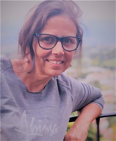 Sono Insegnate dalle 23 anni. Ho insegnato inglese, spagnolo e anche yoga. Ho vasta esperienza con adulti, anziani, giovani e anche bambini. Amo la docencia e anche mi piace tanto mio lavoro. Sono madrelingua espaniola, insegnante de Inglese e Insegnante 