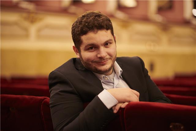 Lezioni di canto, pianoforte, teoria e solfeggio