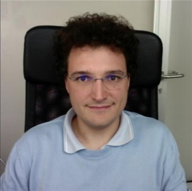 Lezioni di matematica, informatica scolastica e programmazione Java, Objetive-C, Swift, Flutter, C