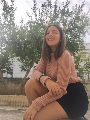 Studentessa offre aiuto in tutte le materie