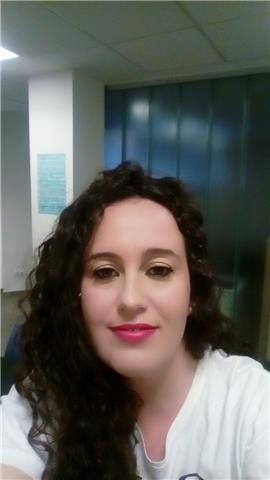 Native Spanish teacher providing online lessons