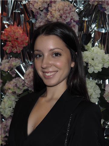 Doy clases de apoyo de todas las asignaturas de primaria y la eso. también de matemáticas, física y química de bachillerato