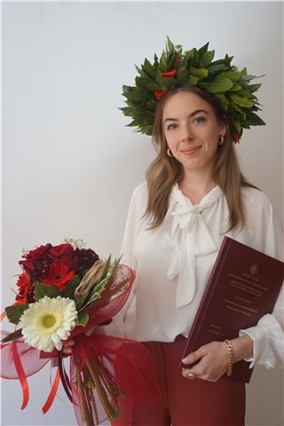 Studentessa laureata impartisce lezioni private di varie materie