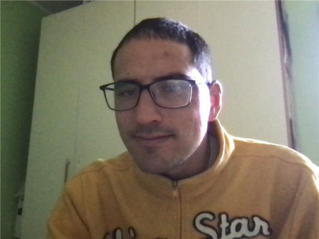 Insegnante laureato in lingue per ripetizioni di inglese