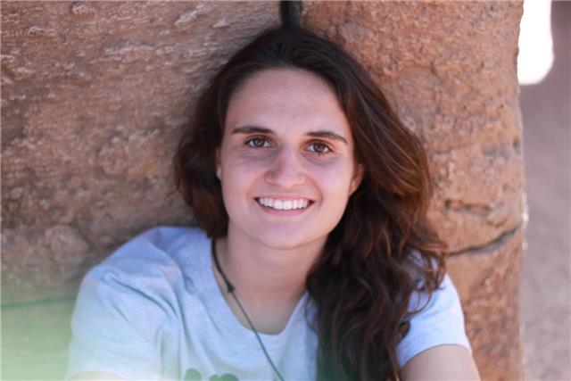 Doy clases de matemáticas, física, química y ciencias naturales a niños de primaria y eso