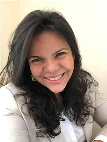 Profesora de ciencias, con master de profesor (física y química) ofrece tutoría a alumnos de la eso y bachillerato, utilizando una metodología fácil de entender, practicando con ejercicios para aplicar la teoría y mejorar de forma efectiva la comprensión 